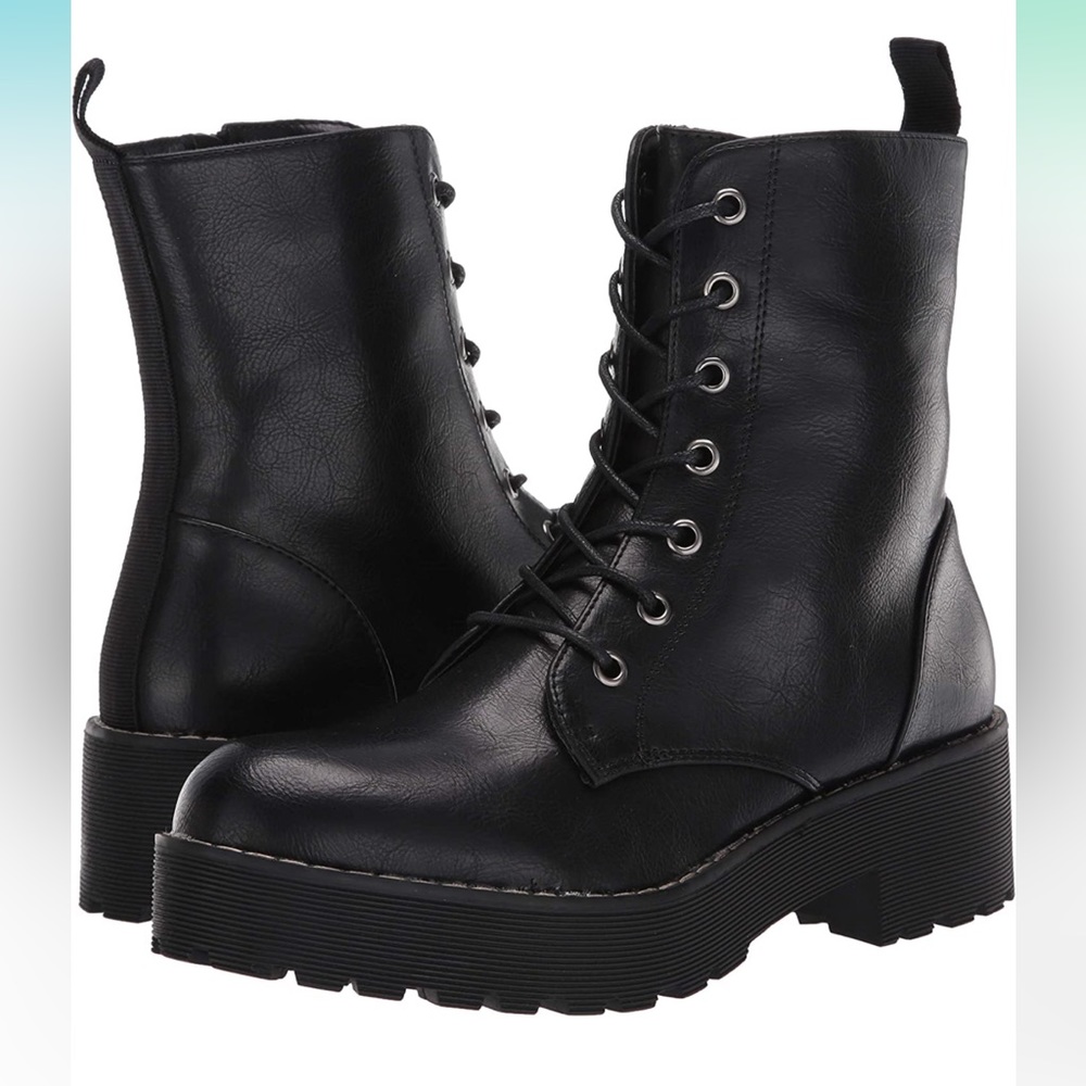 Dirty Laundry “Mazzy Black Smooth Bootie”